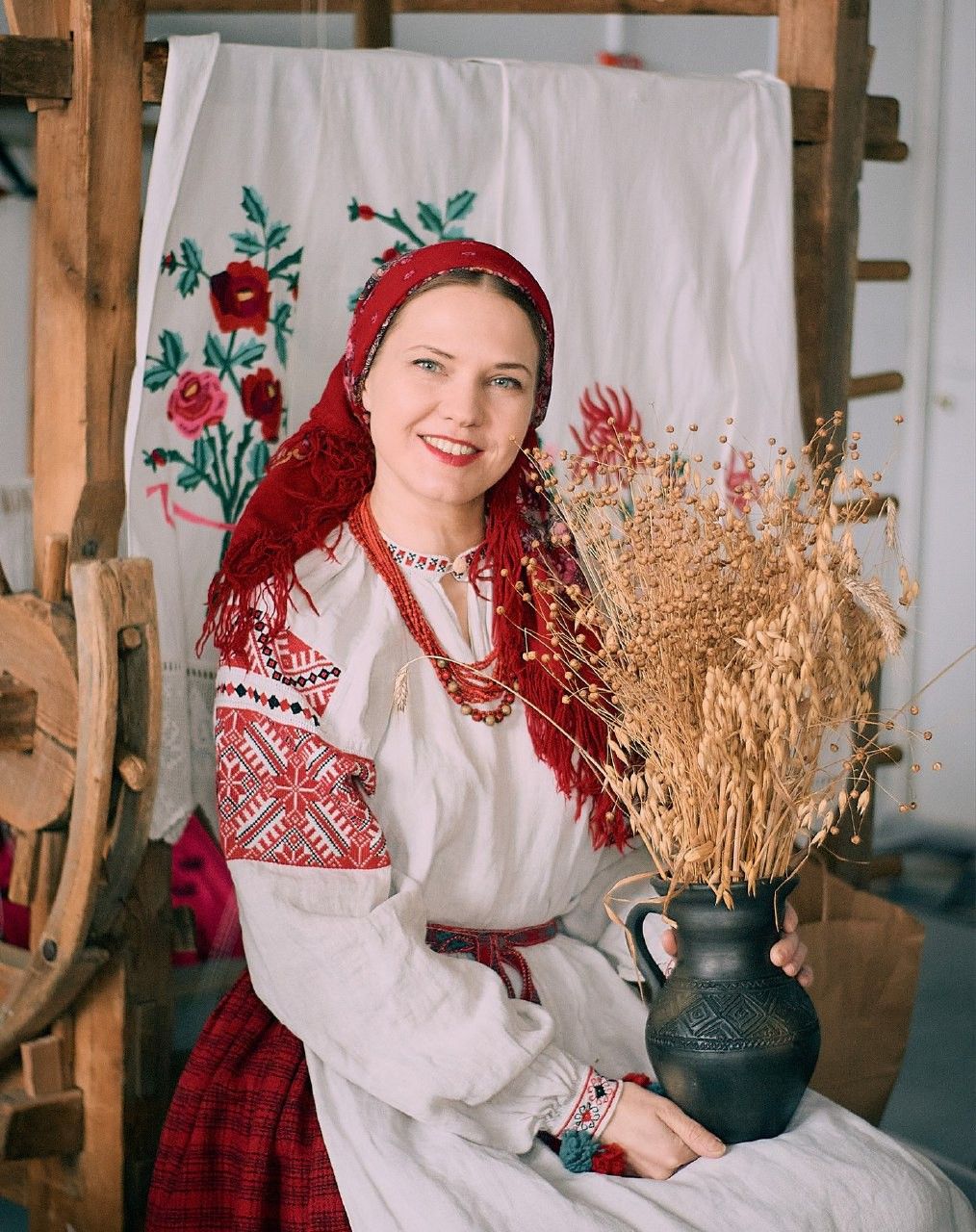 Women in Slavic costumes in Krasnoyarsk