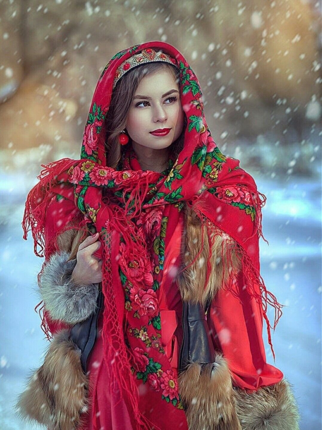 Beautiful girl Women in Slavic costumes in Krasnoyarsk
